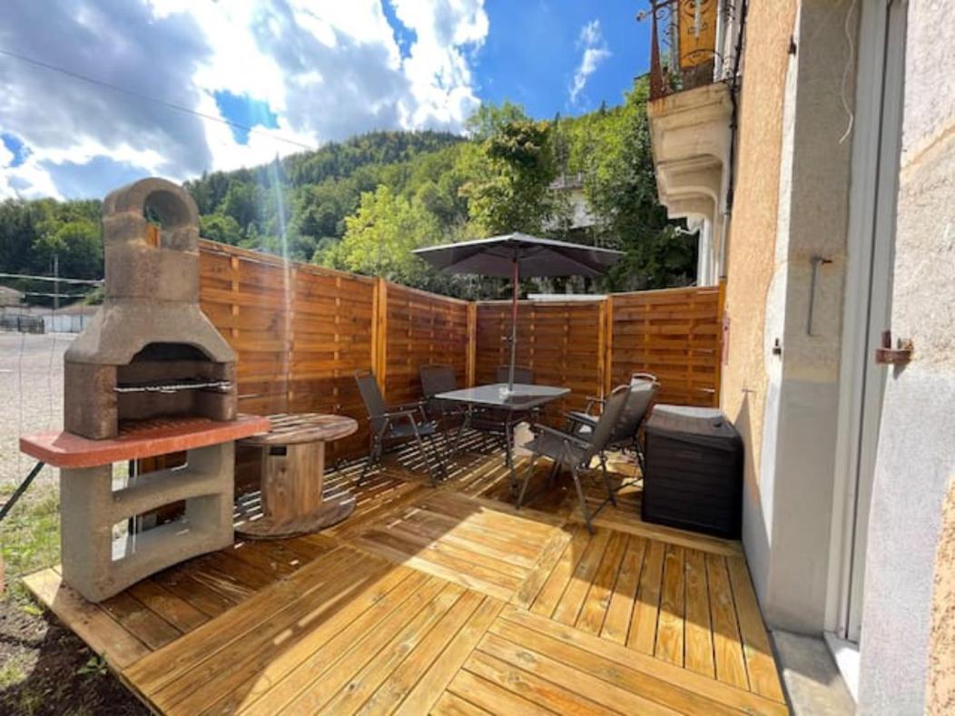 Sauna En Bord De Riviere Morez Exteriör bild
